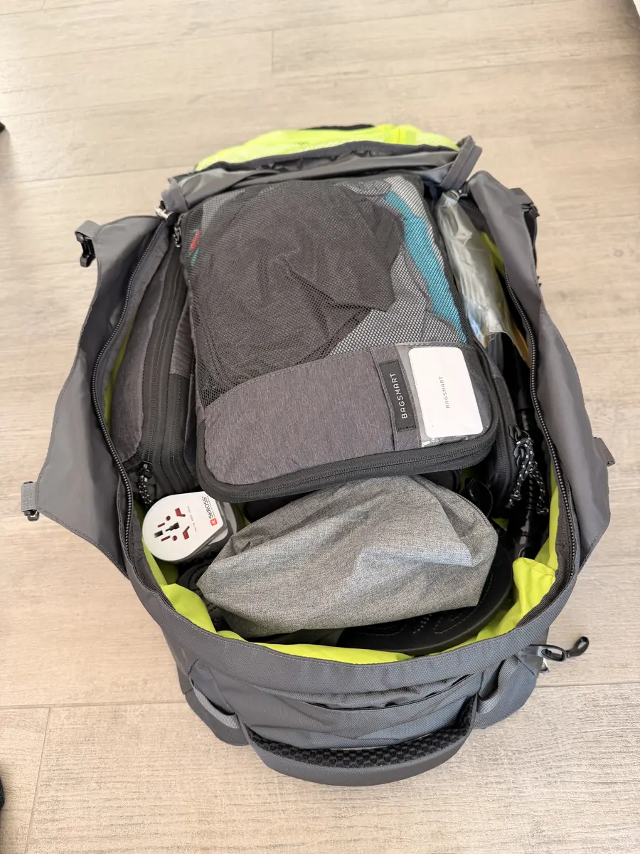 Gepackter Rucksack für die Weltreise